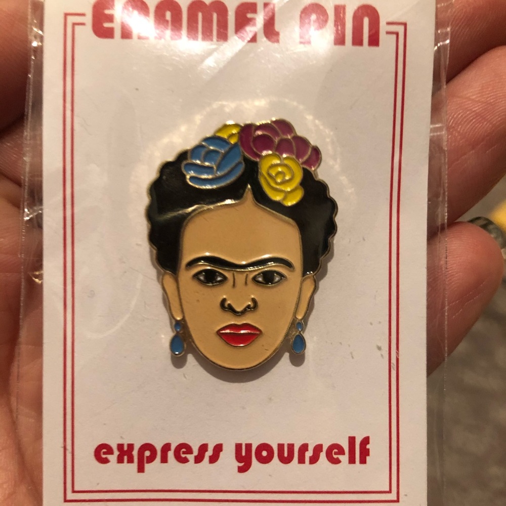 Frida Kahlo pin
